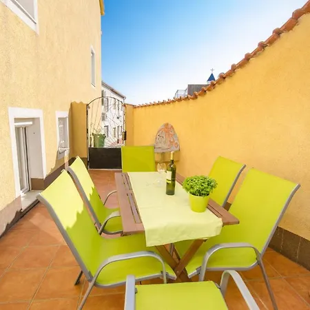 In 42247 Crikvenica